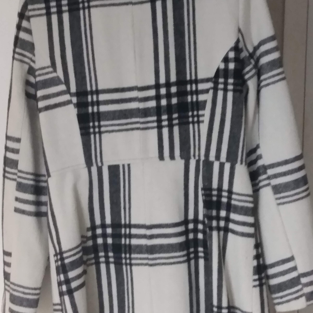 Coat - Picture 3 of 3